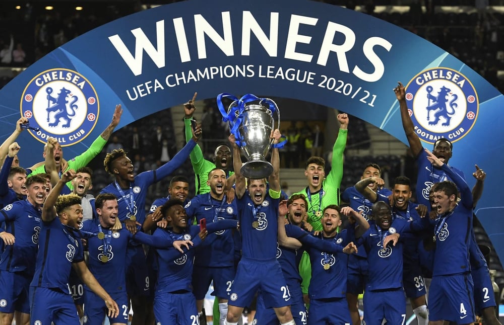 Tại sao những ông chủ giàu có người Mỹ lại muốn mua câu lạc bộ bóng đá Chelsea?