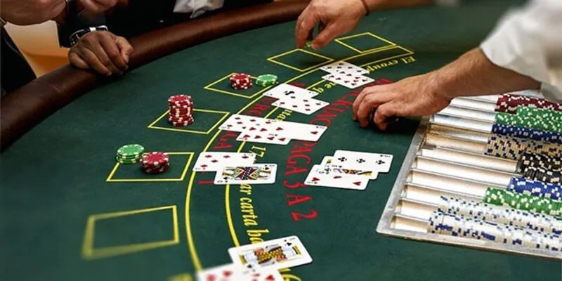 Trải nghiệm chơi poker dành cho người mới bắt đầu lấy cảm hứng từ các bậc thầy