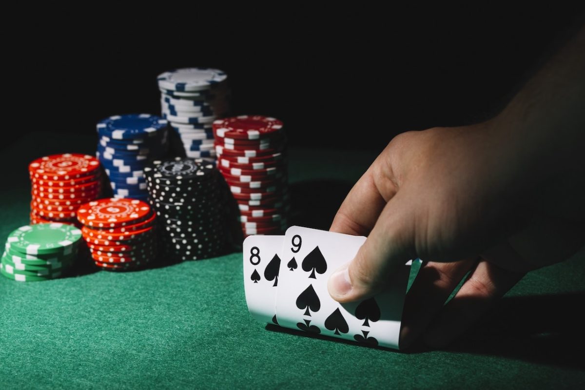 Steal Poker là gì? Hướng dẫn chơi Steal Poker hiệu quả - Anime Shop