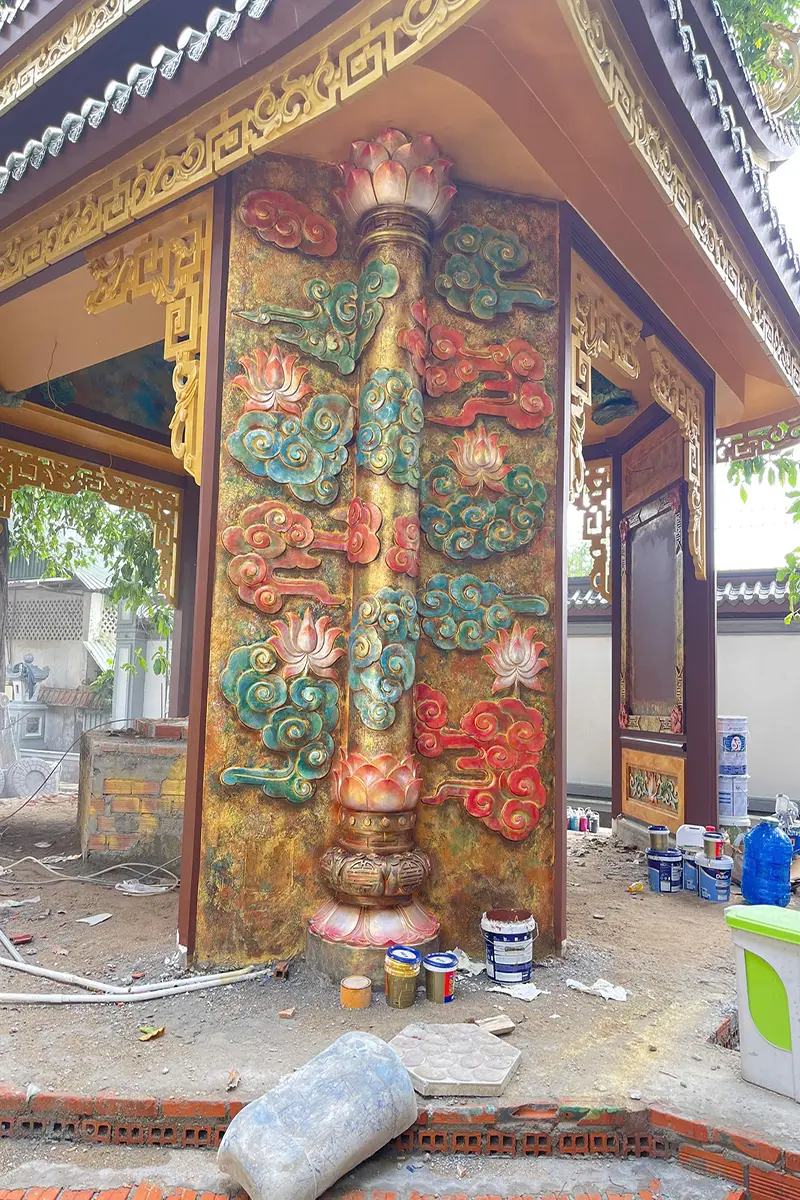 đắp tranh tường tại chùa