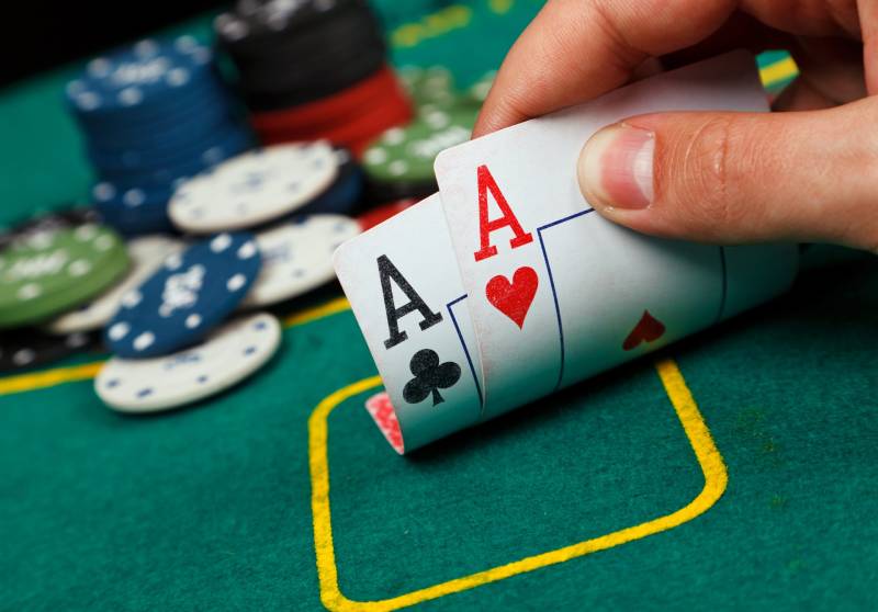 Texas Poker là gì? Chi tiết về luật chơi và cách chơi để giành chiến thắng