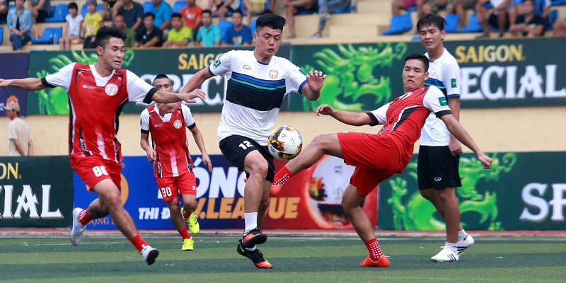 Bóng đá đường phố là gì và nó có ý nghĩa gì trong văn hóa bóng đá?