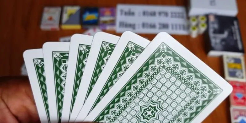 Bật Mí 3+ Cách Nhận Diện Lá Bài Từ Mặt Sau Đơn Giản Nhất