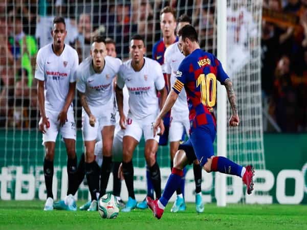 Luật khoảng cách hàng rào đá phạt sân 7 người, ý nghĩa