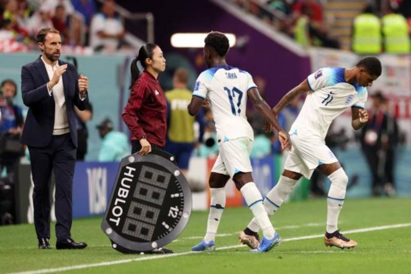 Cập nhật luật thay cầu thủ bóng đá mới nhất năm 2025 4 Cập Nhật Luật Thay Người Trong Bóng Đá Mới Nhất 2025