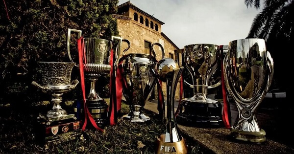 Những đội bóng giành được cú ăn 6 trong lịch sử