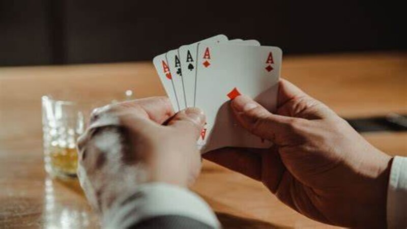 Quy tắc dùng tứ quý để chặt heo